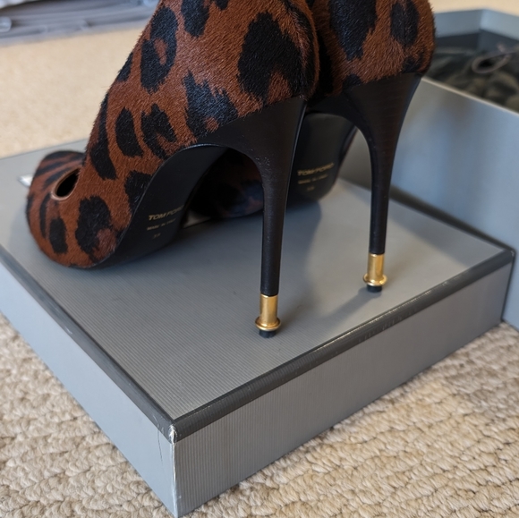 Tom Ford pony hair pumps - Picture 4 of 4